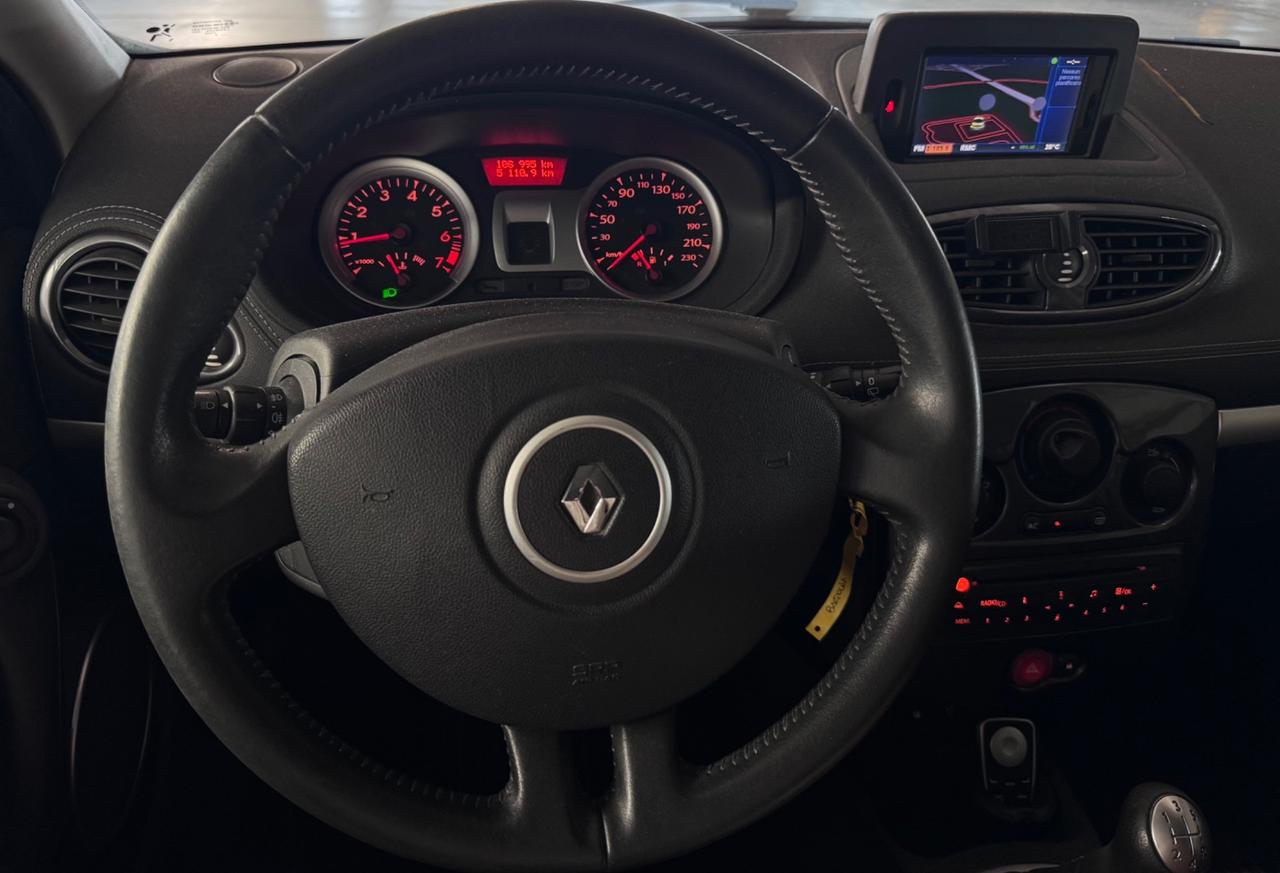 Renault Clio 1.2 16V SporTour 20th Anniversario