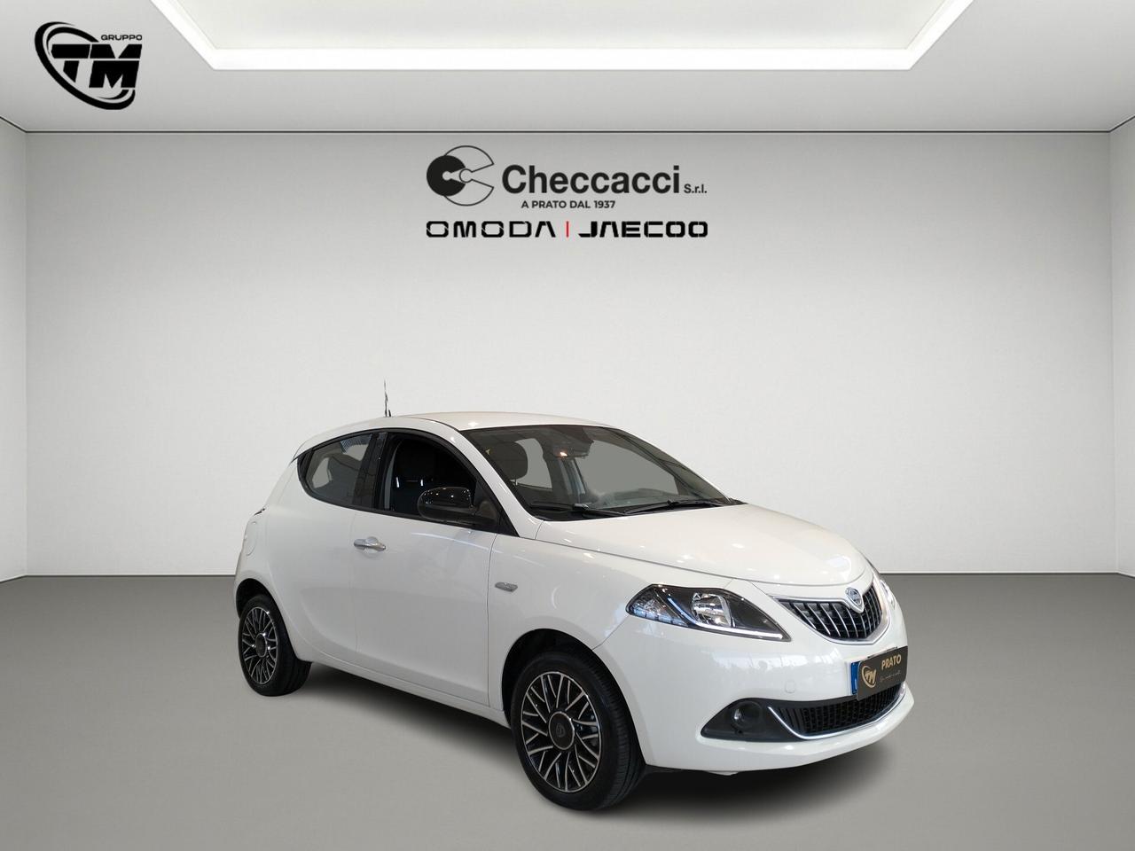 Lancia Ypsilon 1.0 firefly hybrid Gold *12.000 KM*