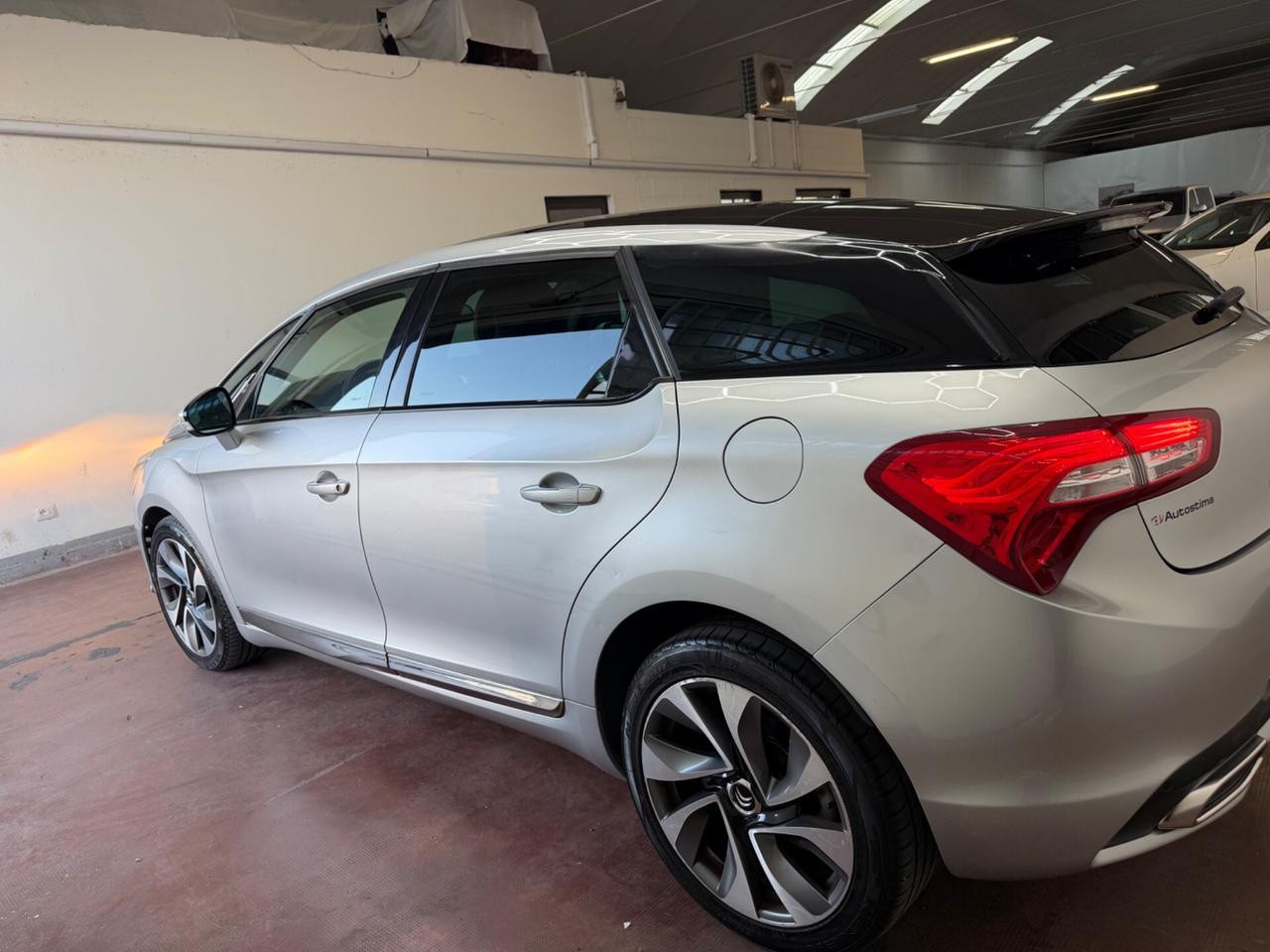 Ds DS5 5 2.0 HDi 160 PURE PEARL