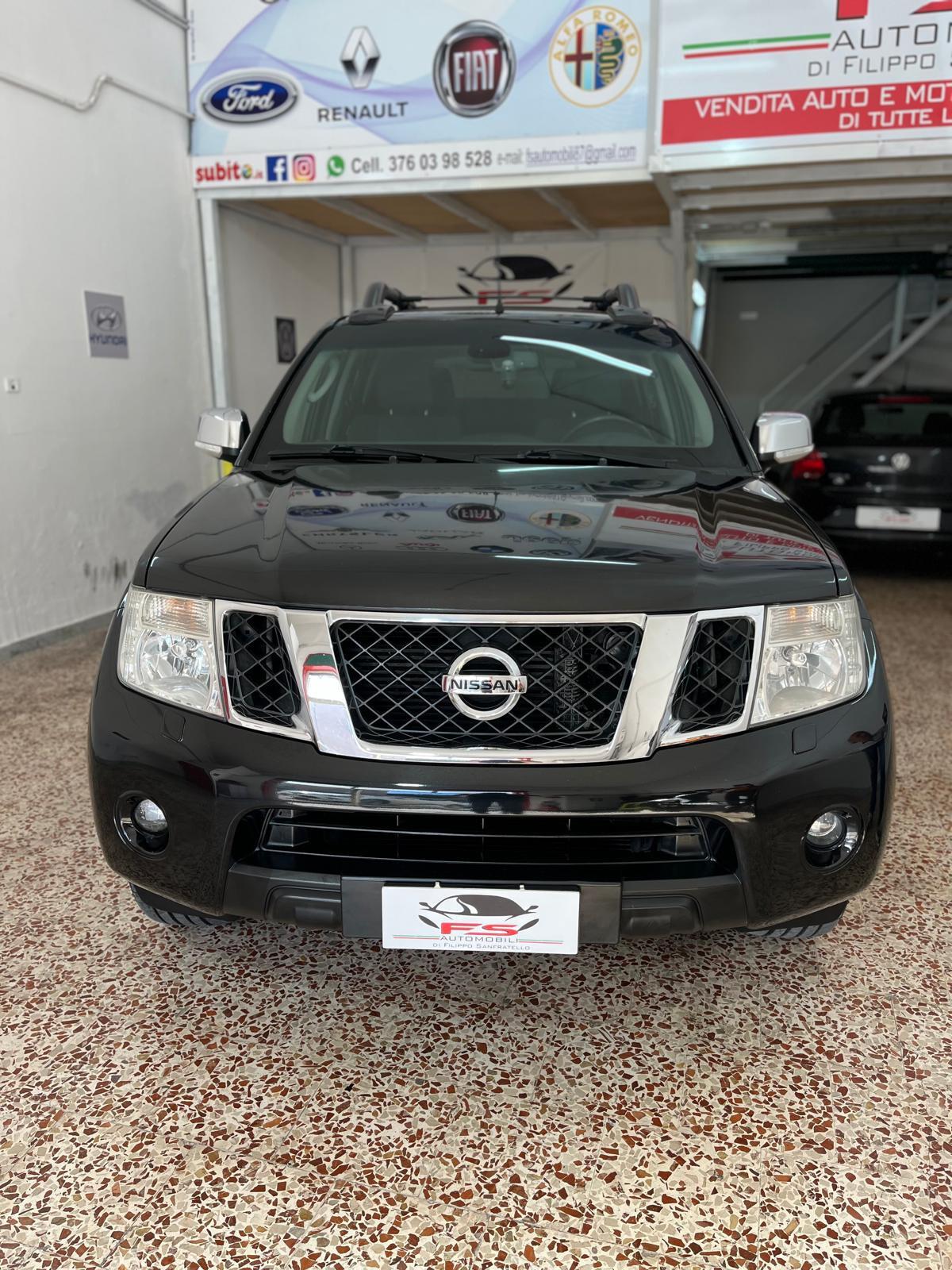 Nissan Navara 2.5 dCi 190CV 4 porte Double Cab Sport