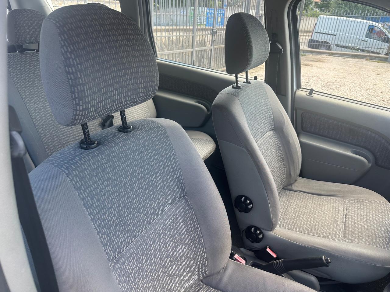 Dacia Logan 1.5 diesel 2007 12 mesi di garanzia