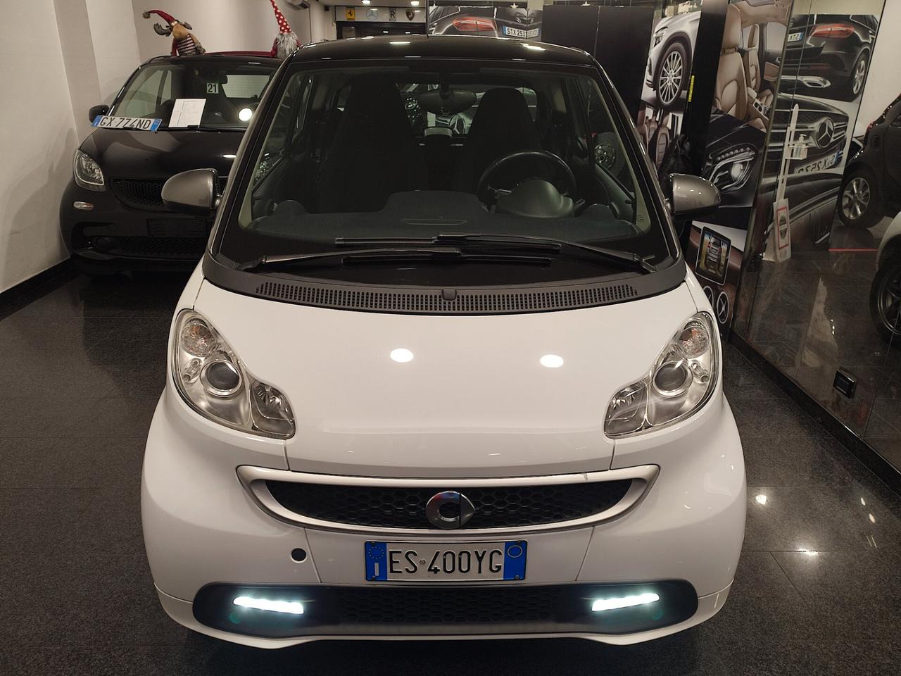 Smart ForTwo 1.0 52 kW MHD coupé Brabus Style SERVOSTERZO