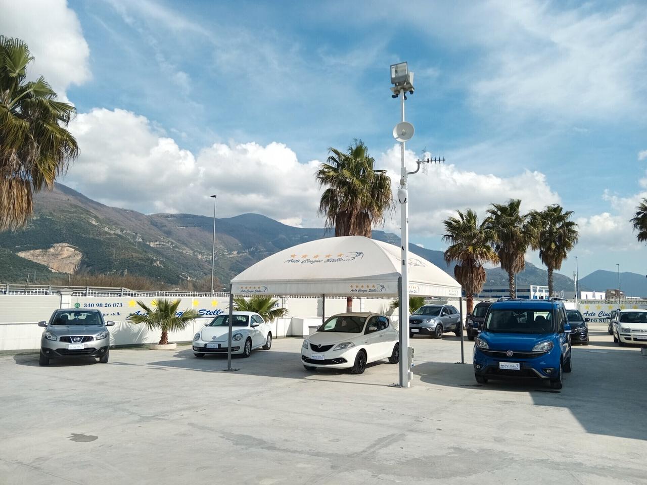 FIAT 500 DISEL 1.3 C.V 95 CROSS IL TOP DA VETRINA PER NEO PATENTATI