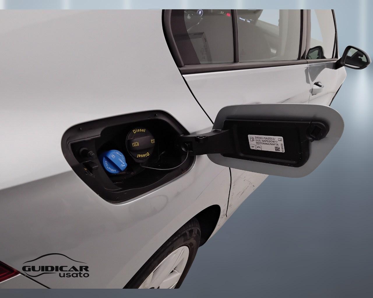 VOLKSWAGEN Golf VIII 2024 - Golf 2.0 tdi Life 115cv