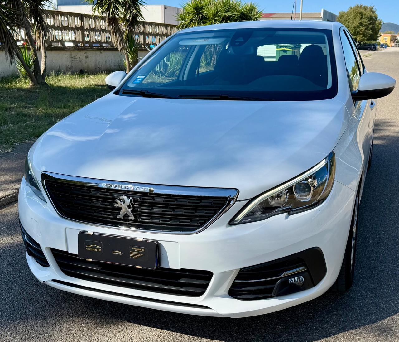 Peugeot 308 BlueHDi 130 S&S Business