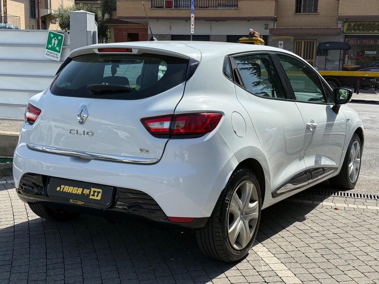 Renault Clio 1.2 75CV 5 porte LIMITED GARANTITA