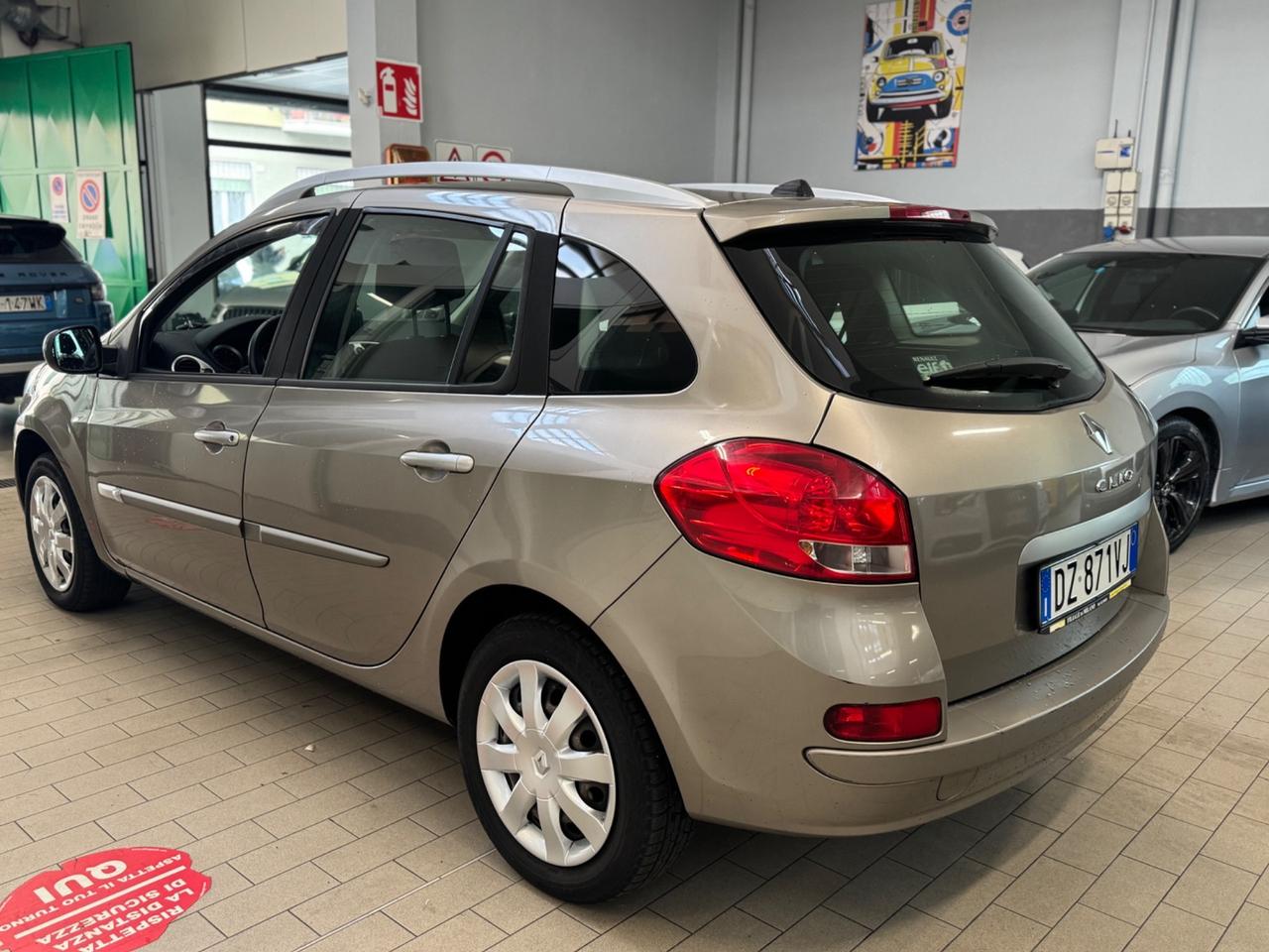 Renault Clio 1.2 16V SporTour Dynamique