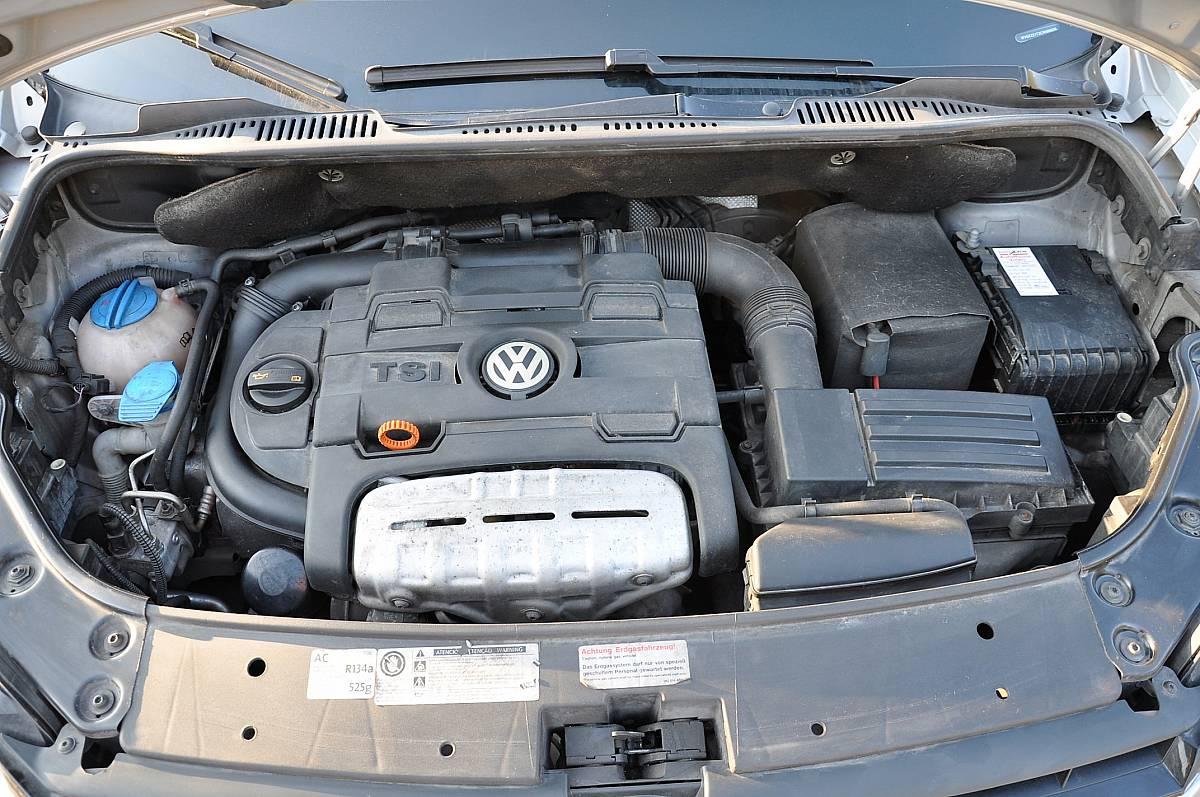 VOLKSWAGEN Touran 1.4 TSI Highline EcoFuel