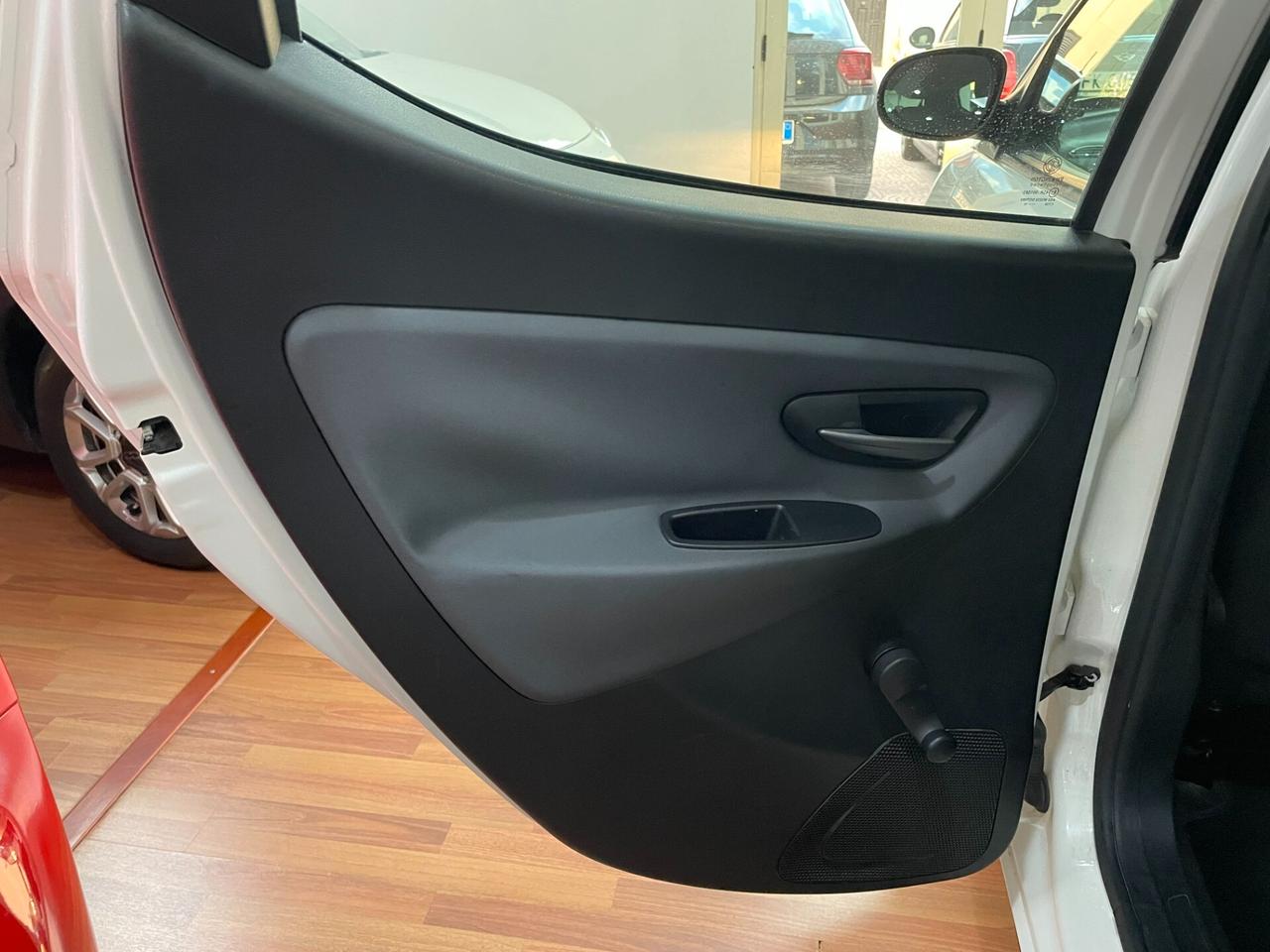 LANCIA YPSILON 1.2 69CV UNICO PROPRIETARIO