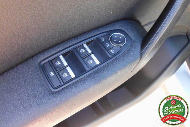 RENAULT Captur Full Hybrid E-Tech 145 CV Initiale Paris