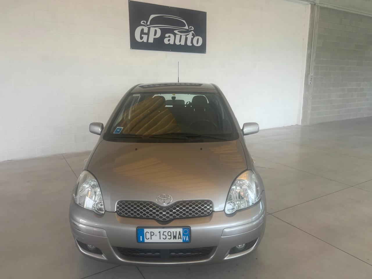 Toyota Yaris 1.4 tdi D-4D cat 5 porte Sol UNICA PROPRIETARIA KM 104.281
