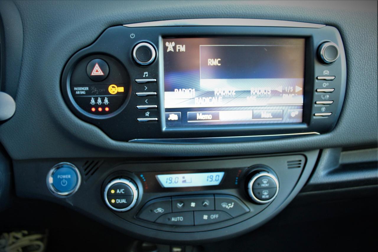 Toyota Yaris 1.5 Hybrid 5 porte Business