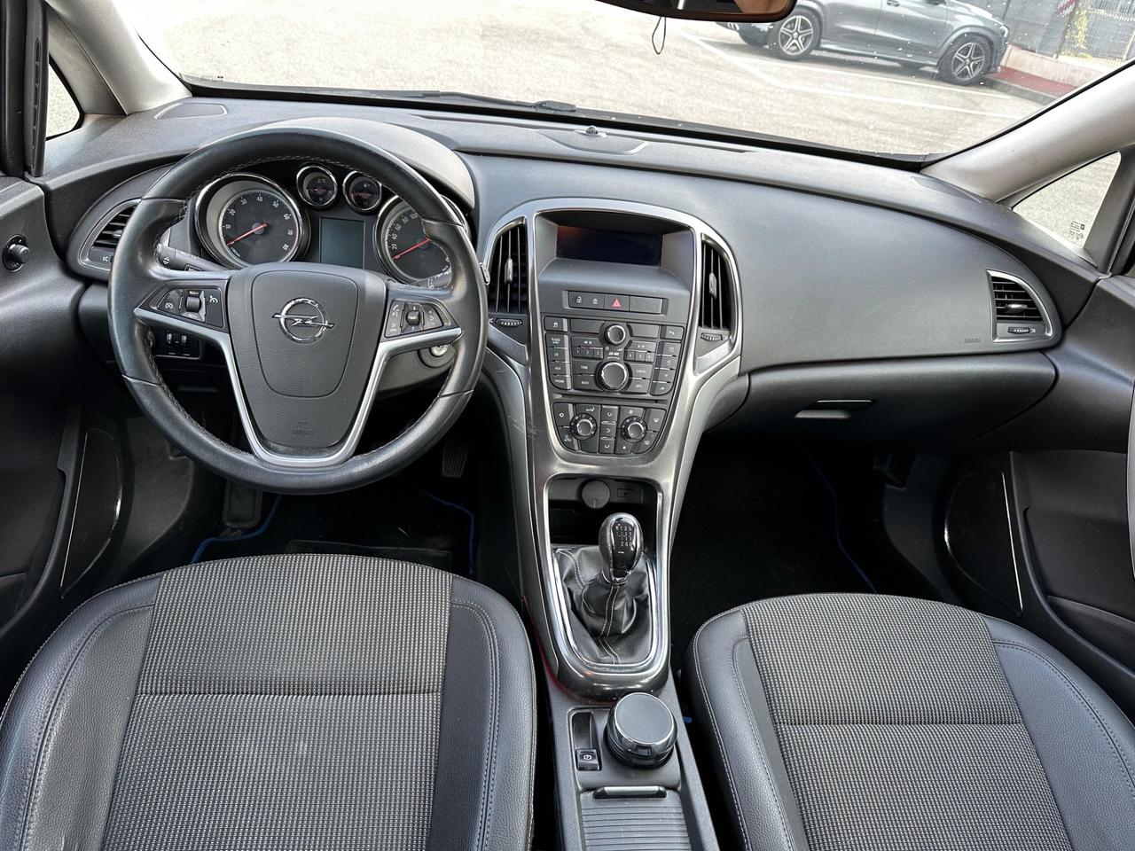 Opel Astra 1.4 Turbo 140CV 5 porte Cosmo