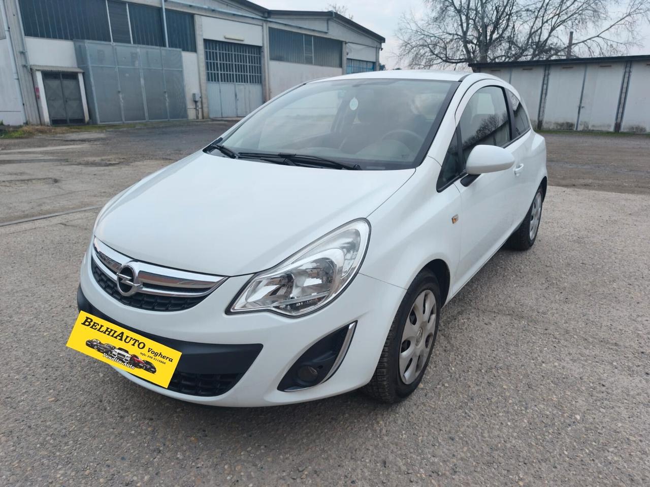 Opel Corsa 2012---1.0 Benzina Neopatentati
