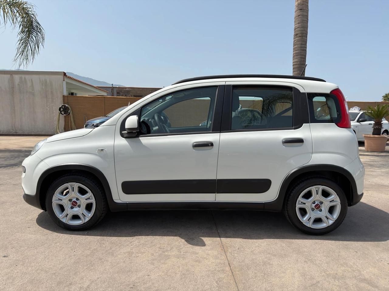 Fiat Panda 1.2 69cv 2022 GPL di Serie