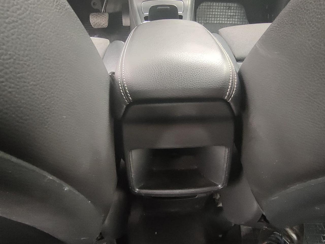 Mercedes-Benz B 180 Premium #8628