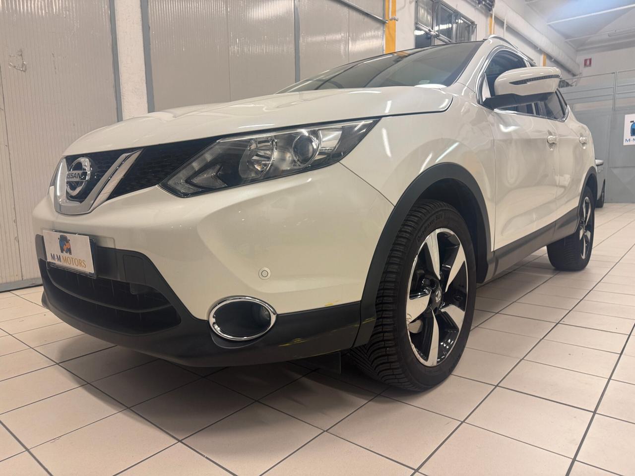 NISSAN Qashqai 1.5 dCi N-Connecta