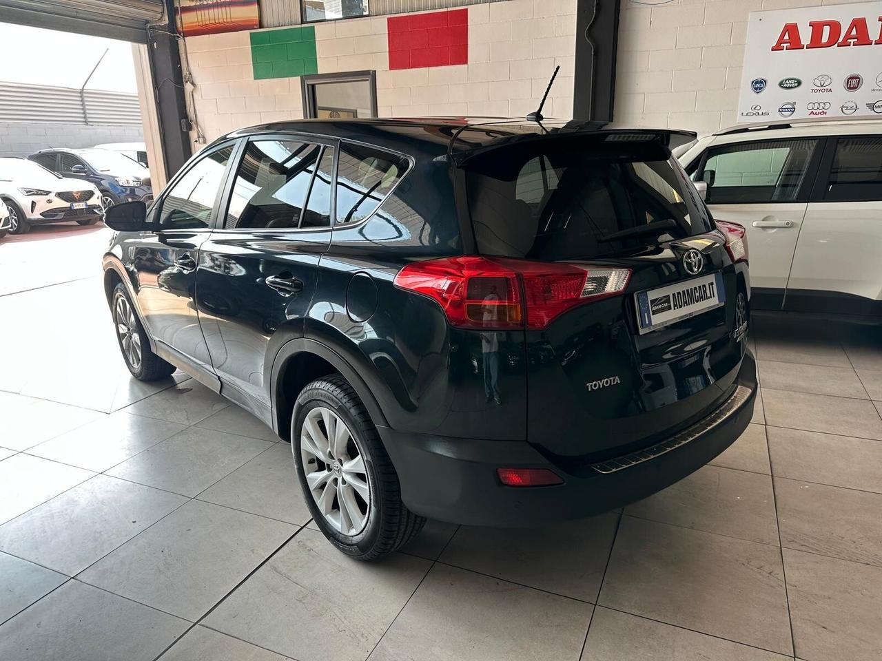 Toyota RAV 4 RAV4 2.2 D-4D 4WD Lounge