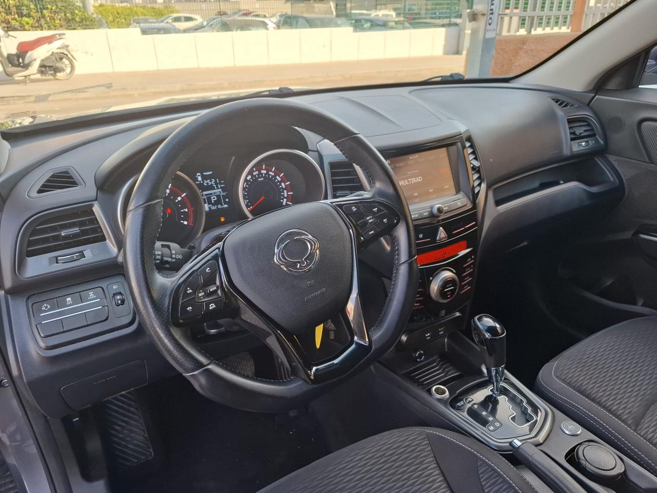 Ssangyong XLV 1.6 4WD Bi-fuel GPL Be Visual aut.
