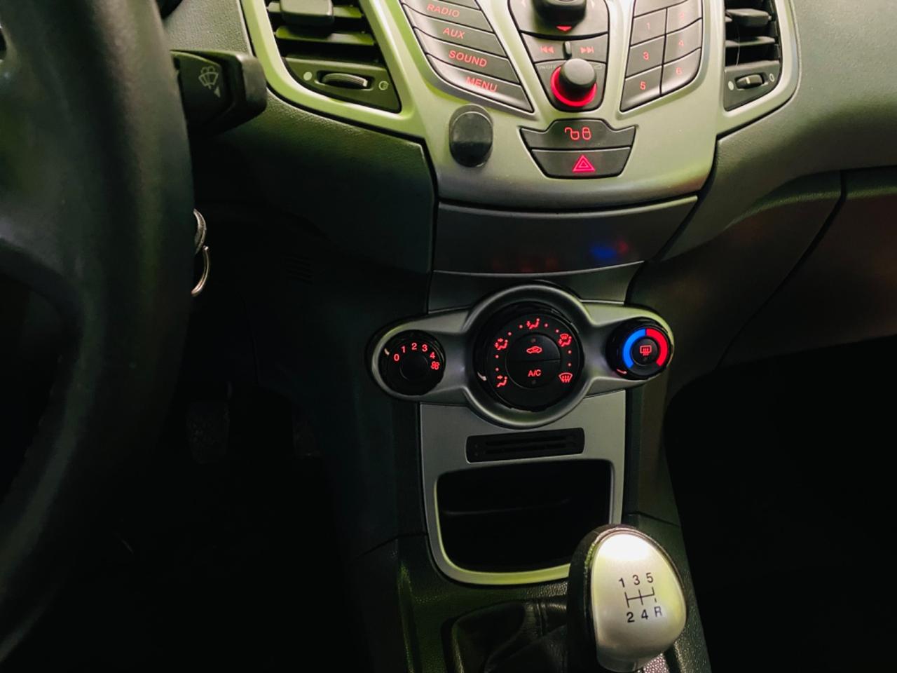 Ford Fiesta 1.4 5 porte Bz.- GPL Titanium