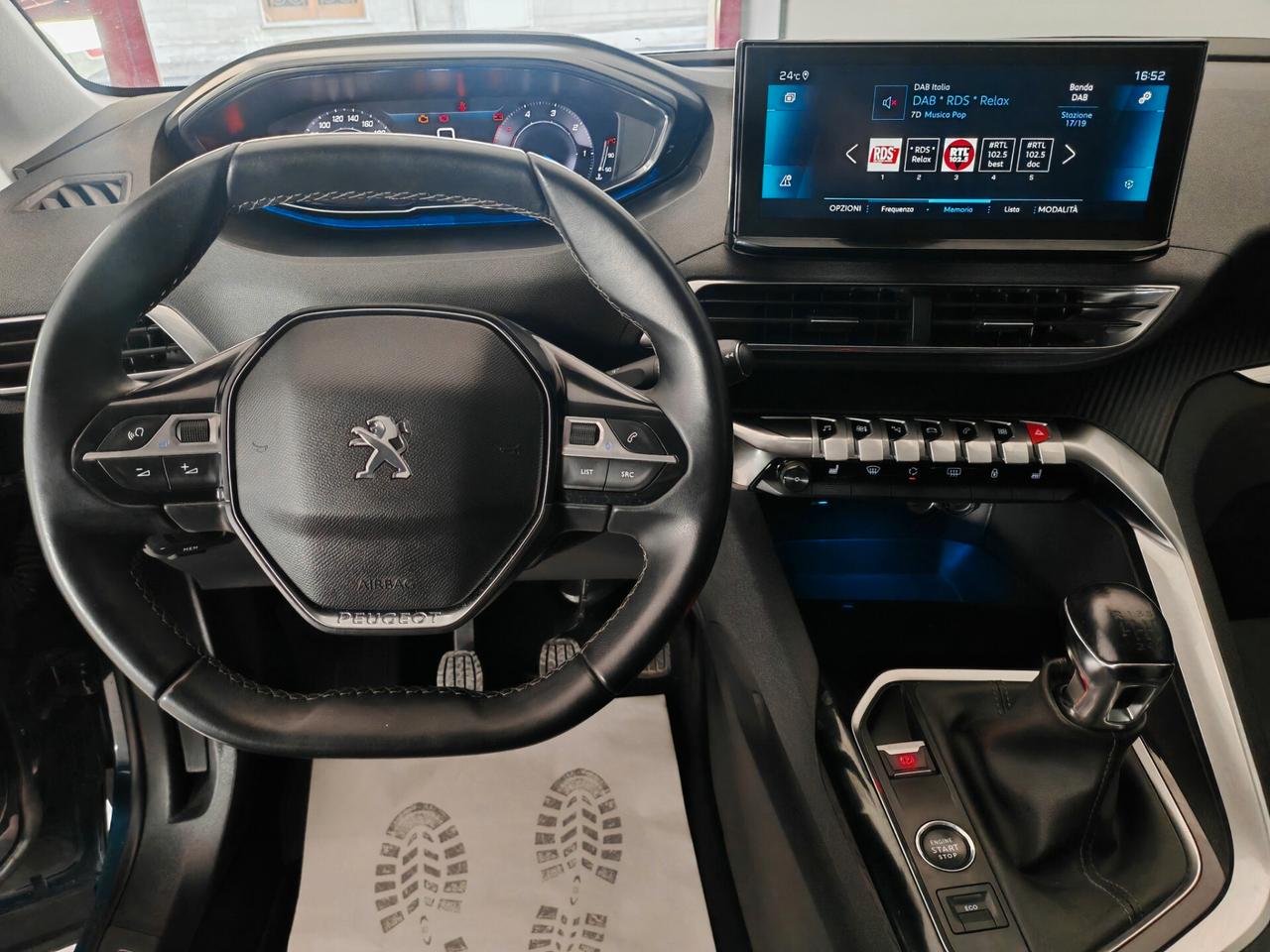 Peugeot 3008BlueHDi Allure navig cam 2021