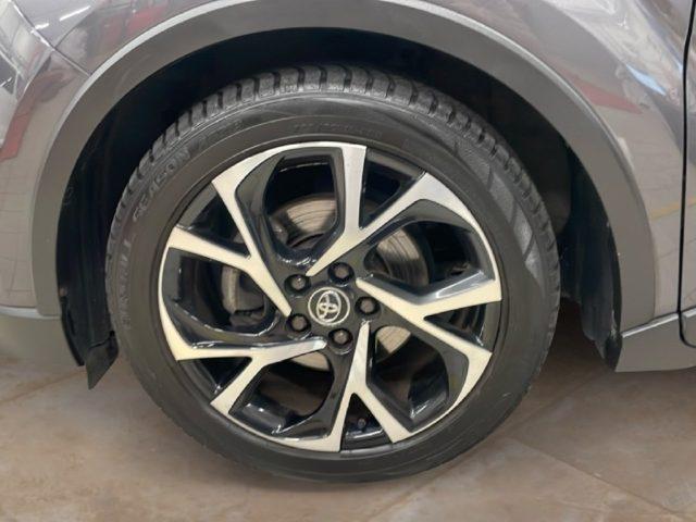 TOYOTA C-HR 1.8 Hybrid E-CVT Trend