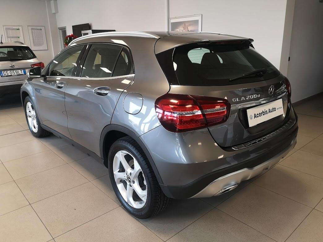 Mercedes-benz GLA 200 180 d Sport 4 MATIC