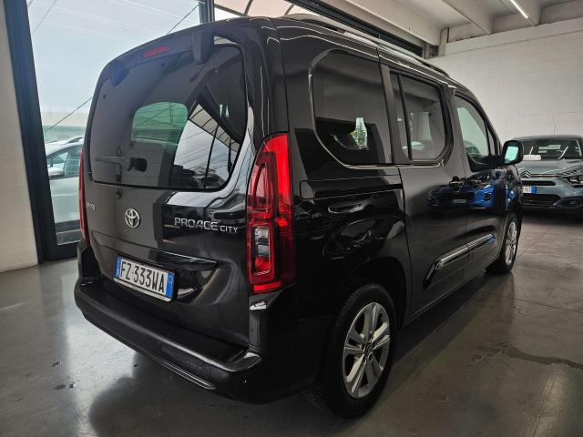 Toyota Proace City Verso 1.5d NAVI tagliandi casa madre