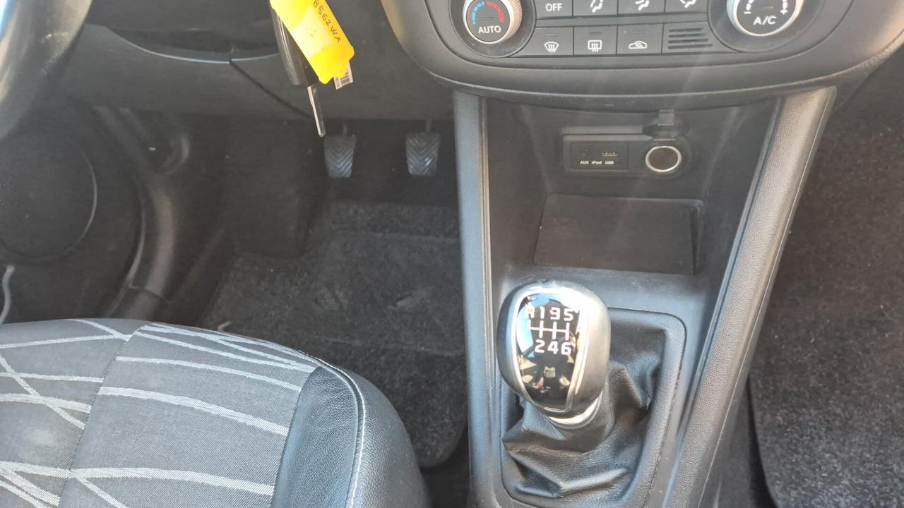 Kia Venga 1.4 CRDi 90CV Cool