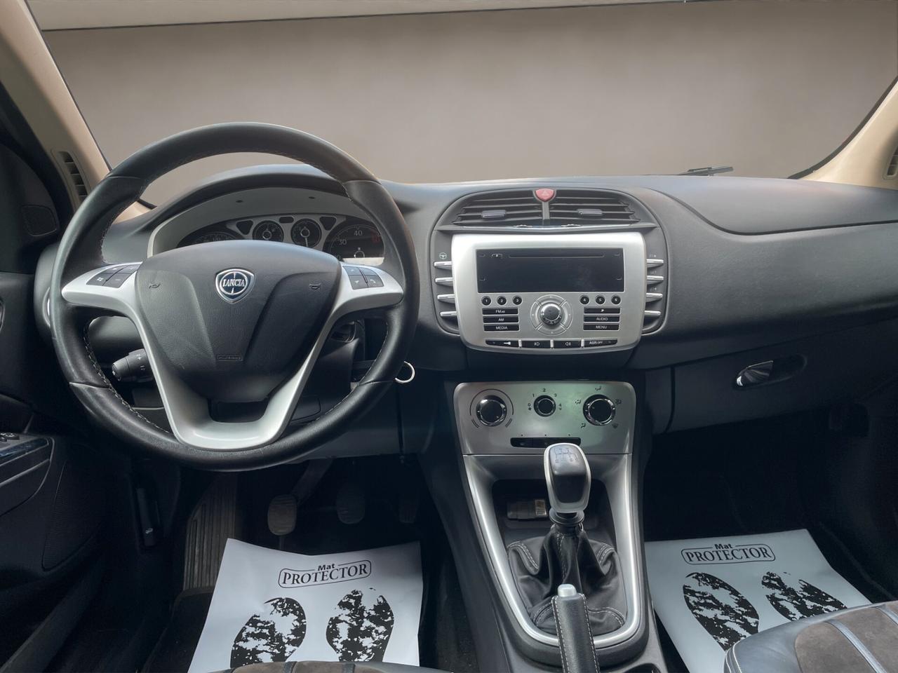 Lancia Delta UNICO PROPRIETARIO - NEOPATENTATI