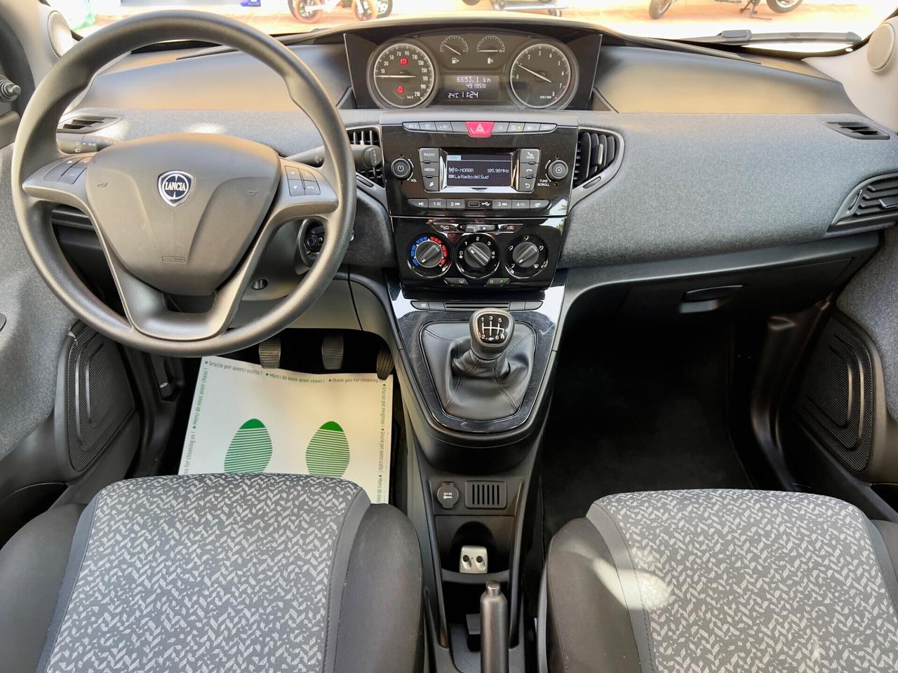 Lancia Ypsilon 1.0 FireFly 5 porte S&S Hybrid Ecochic Silver