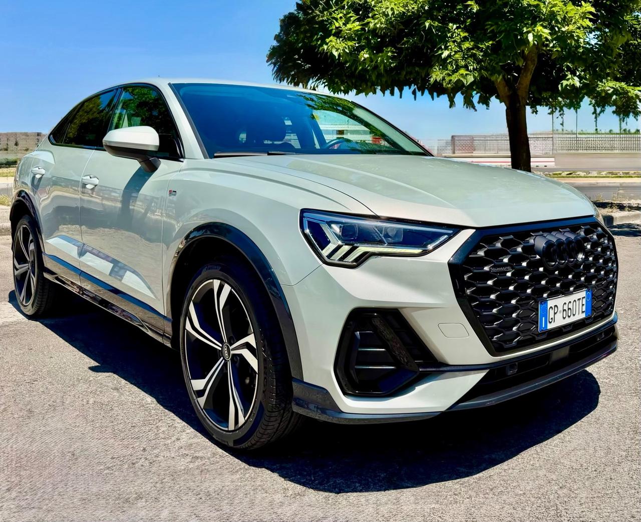 Audi Q3 SPB 35 2.0 Tdi 150CV SLINE Stronic