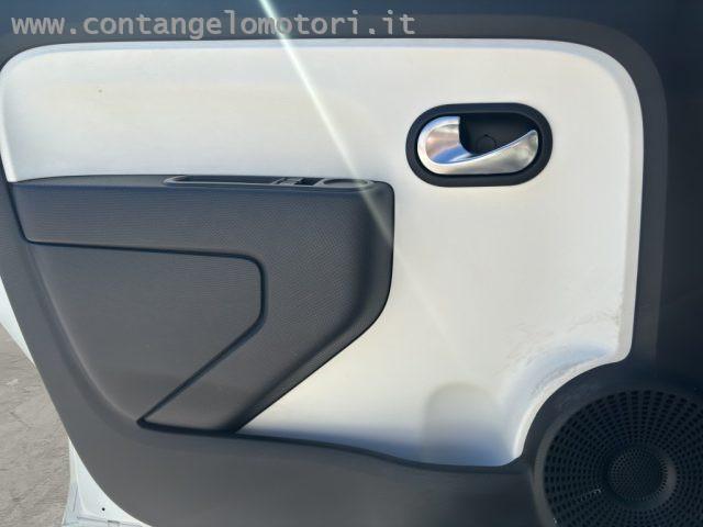 RENAULT Twingo SCe EDC La Parisienne