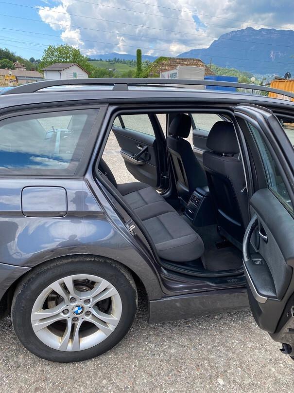 Bmw 320 320d cat Touring Attiva