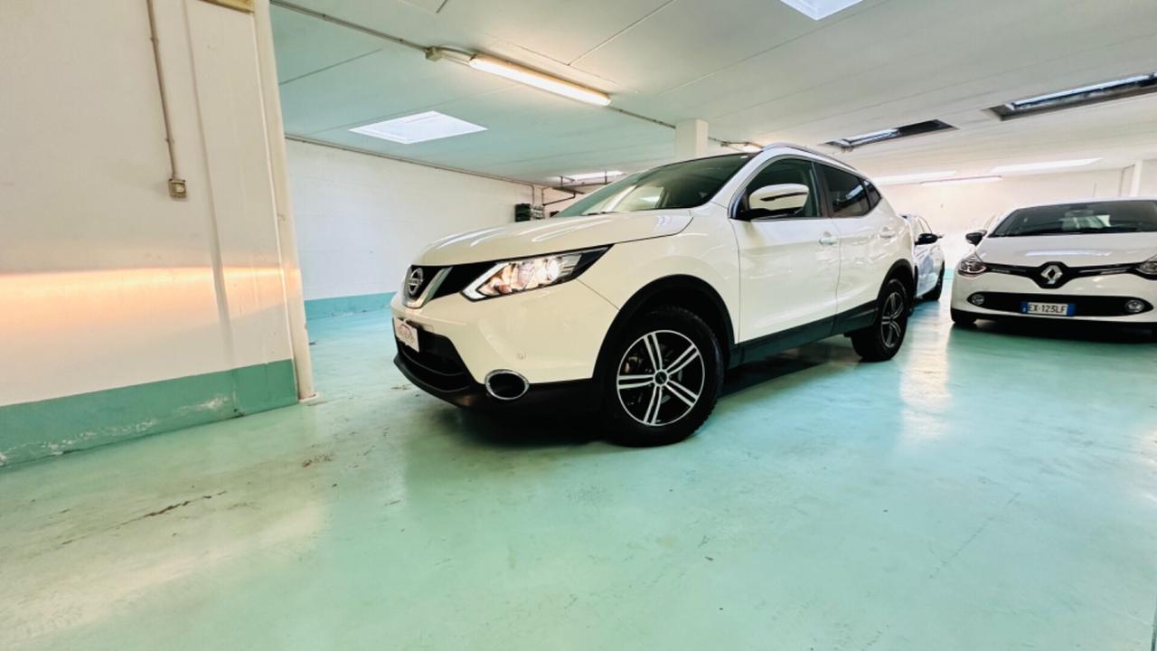 Nissan Qashqai 130CV. Tettuccio panoramico