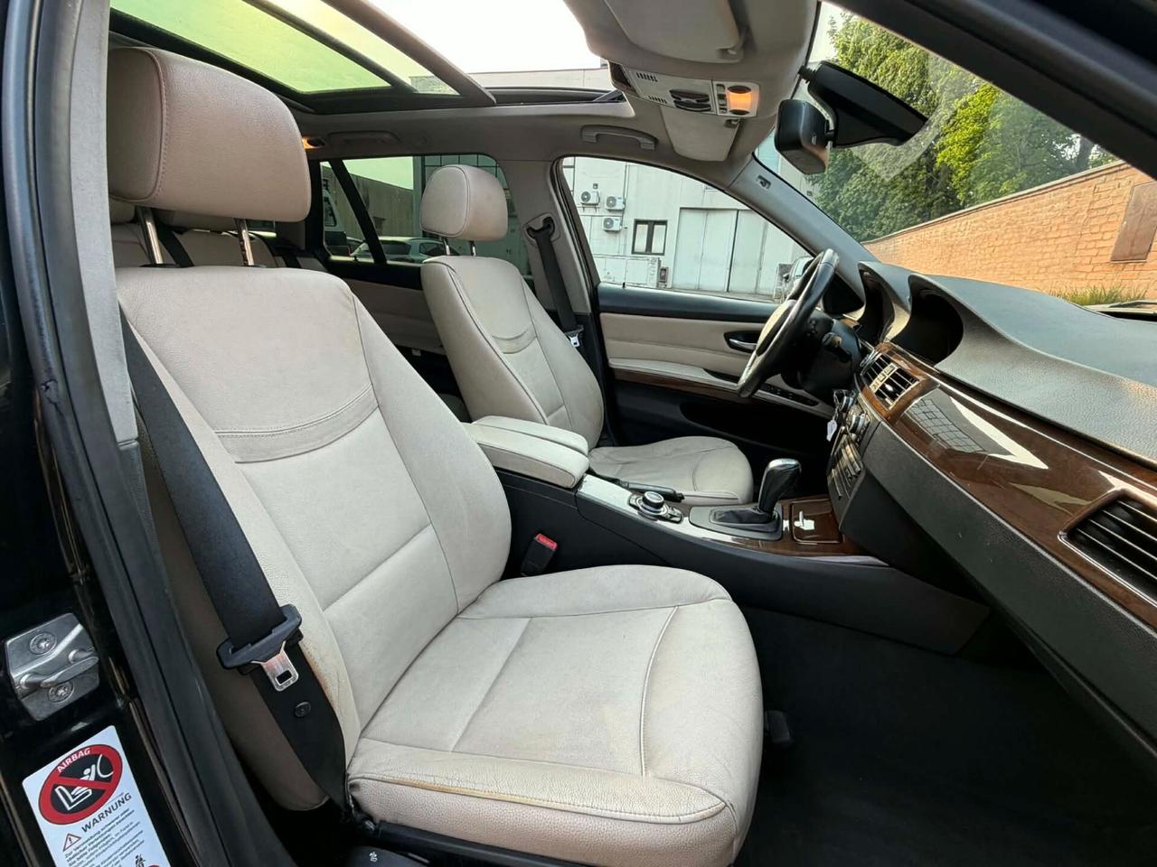 Bmw 318d aut-Restyling-Navi.Tetto,Pelle,Xeno-Full-Euro5