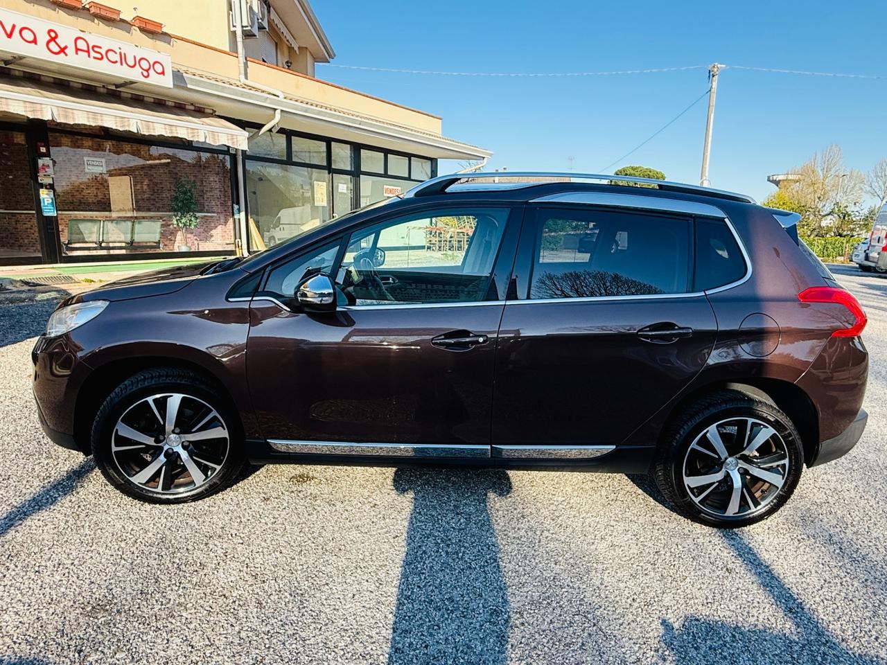 Peugeot 2008 1.6 e-HDi 115 CV Stop&Start Allure