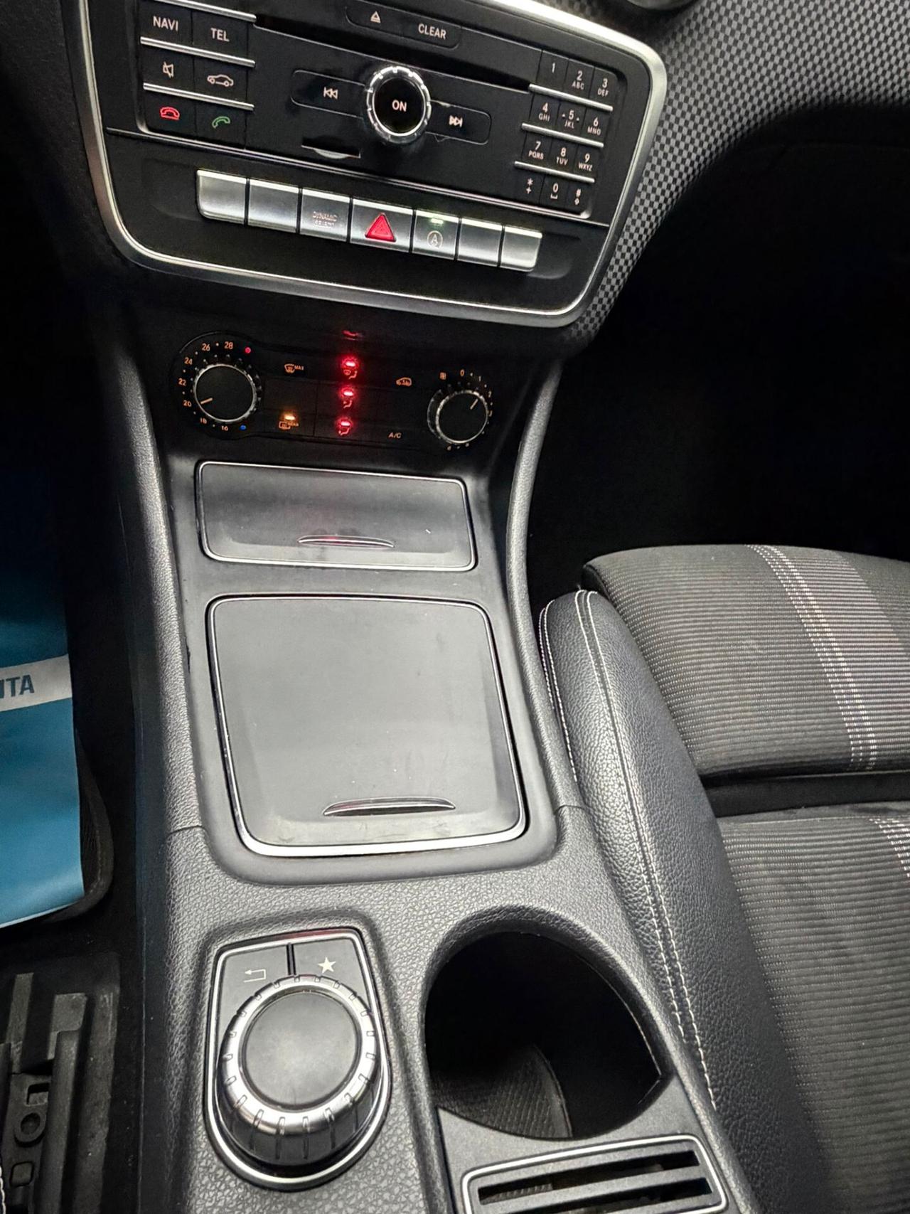 Mercedes-benz A 200 d Premium