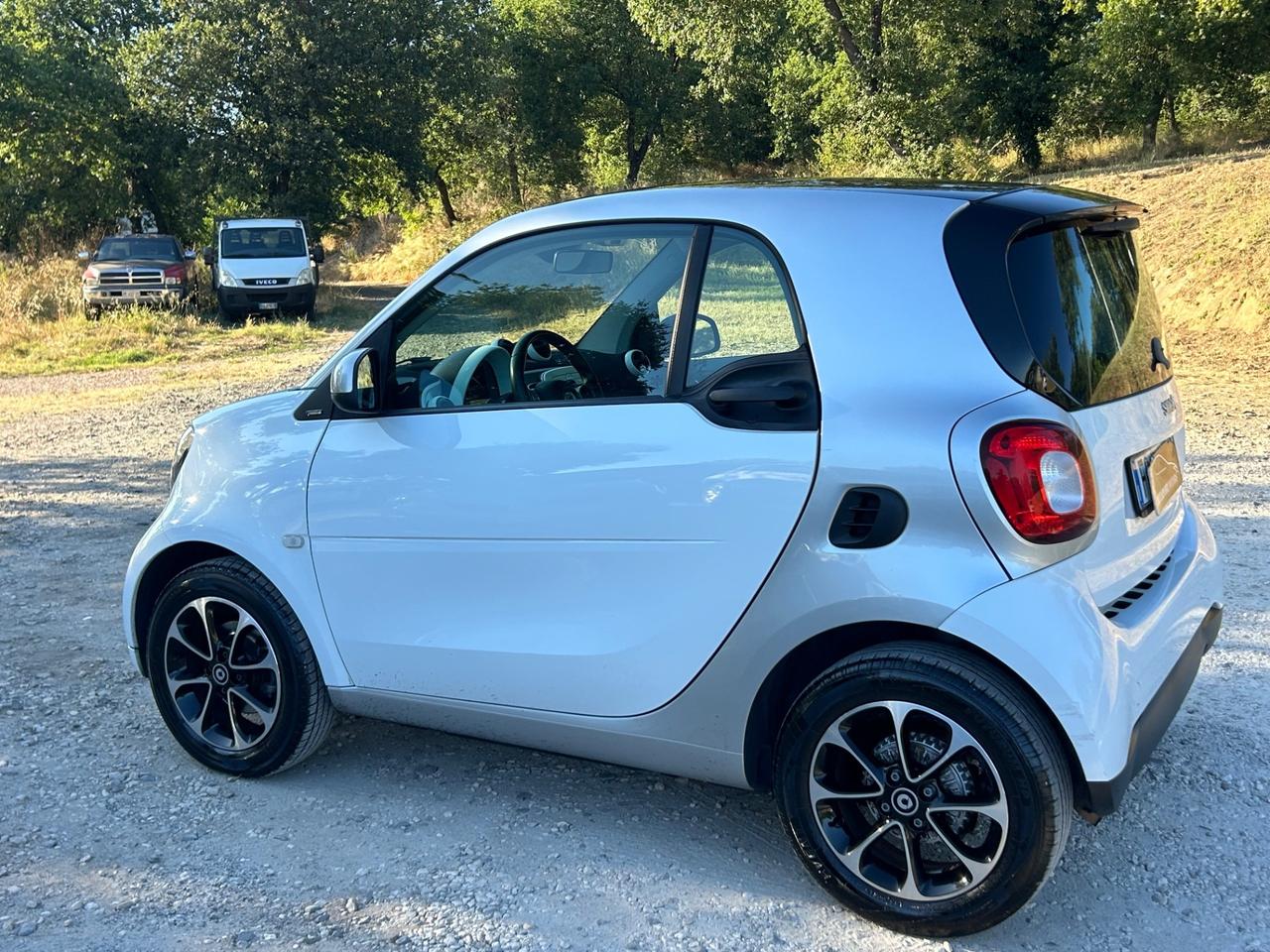 Smart ForTwo 70 1.0 twinamic Prime neopatentati permute