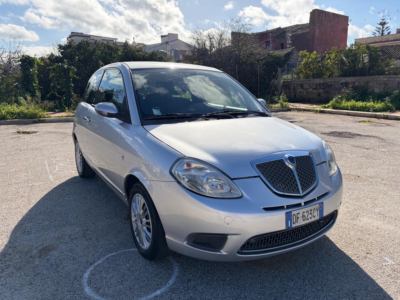 Lancia Ypsilon 1.2 Argento