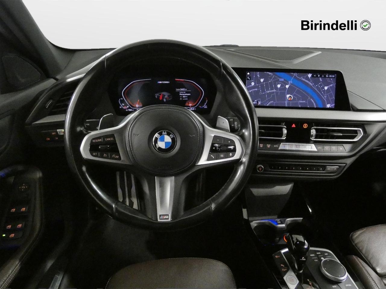 BMW Serie 1 (F40) - M 135i xDrive