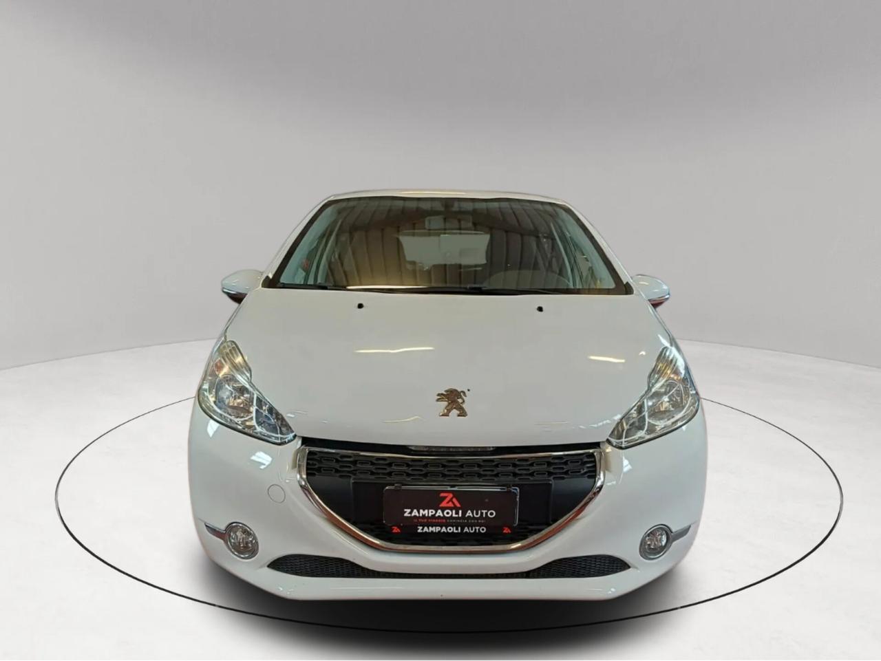 Peugeot 208 1.4 HDi 68 CV 5 porte Allure