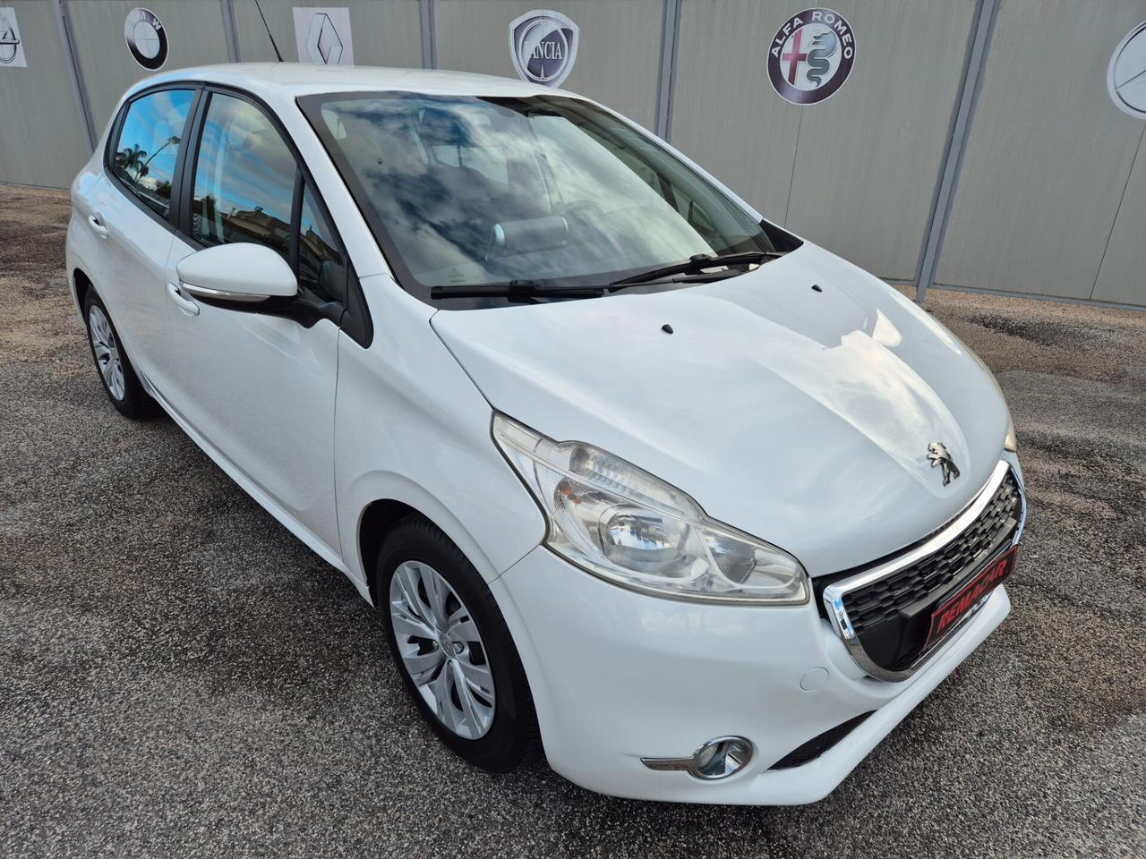 Peugeot 208 1.2 82 CV ALLURE NUOVA FULL 2014