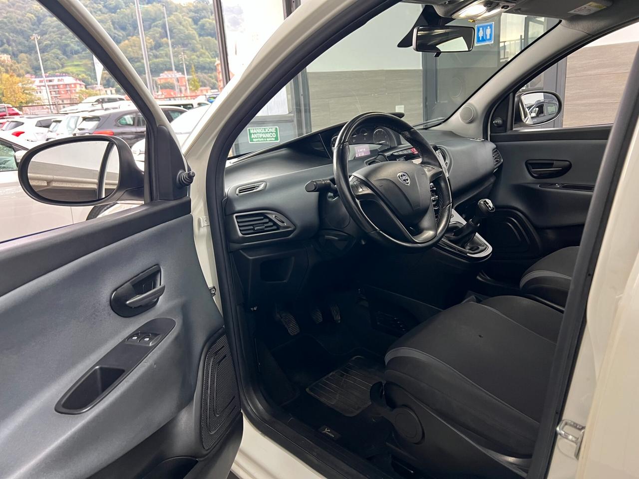 Lancia Ypsilon 1.3 MJT 16V 95 CV 5 porte S&S Platinum