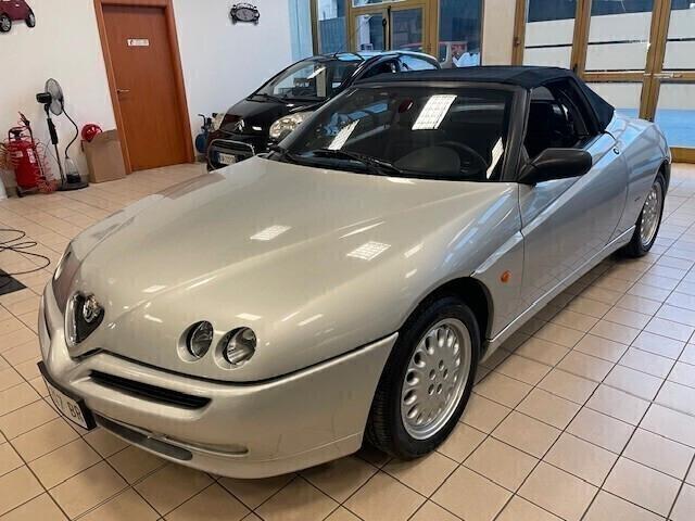 Alfa Romeo GTV Spider 2.0i 16V Twin Spark cat