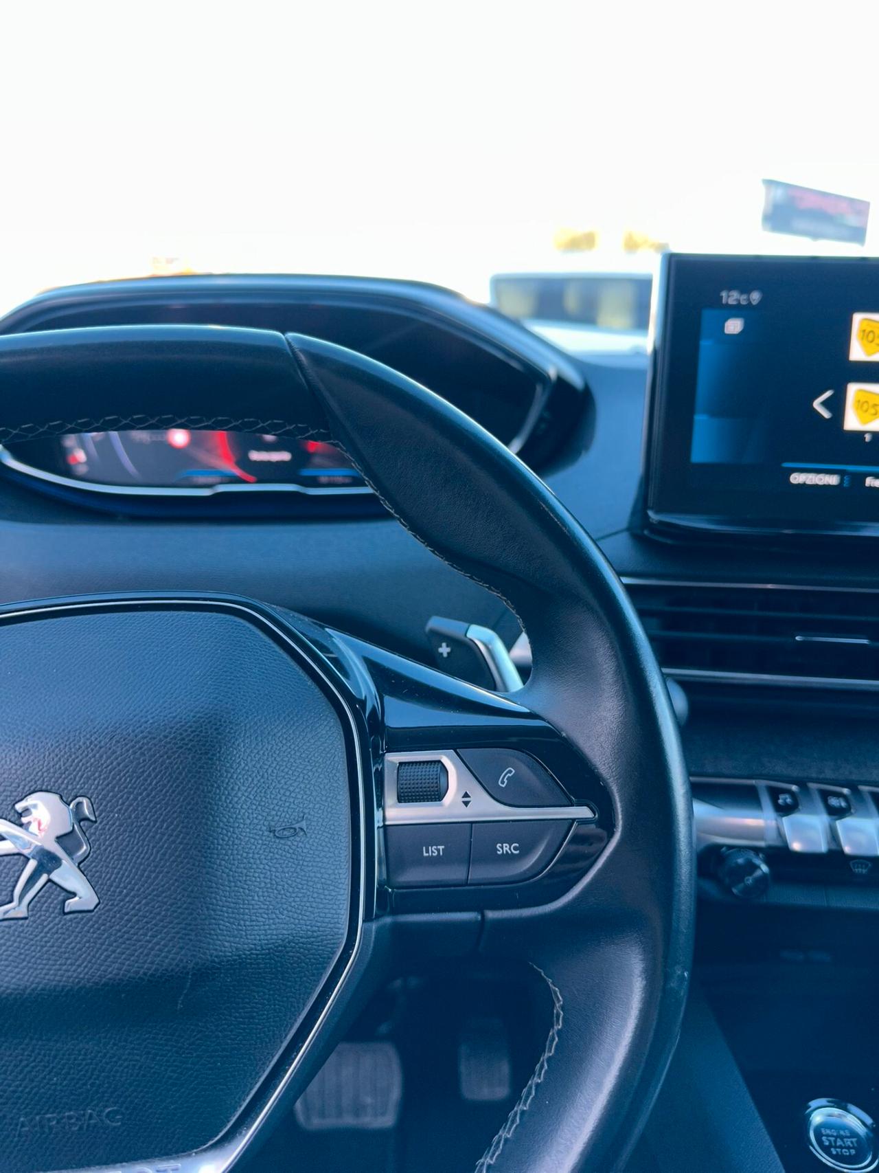 Peugeot 3008 BlueHDi 130 S&S EAT8 Allure