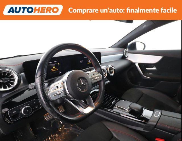 MERCEDES-BENZ CLA 200 Automatic Premium