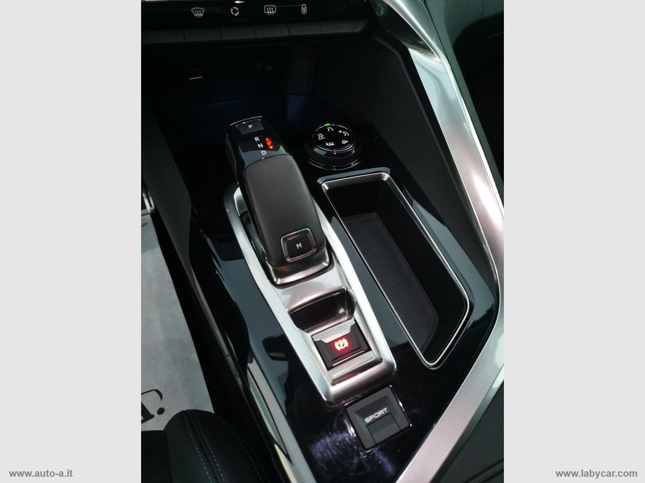 PEUGEOT 5008 BlueHDi 130 S&S EAT8 Crossway