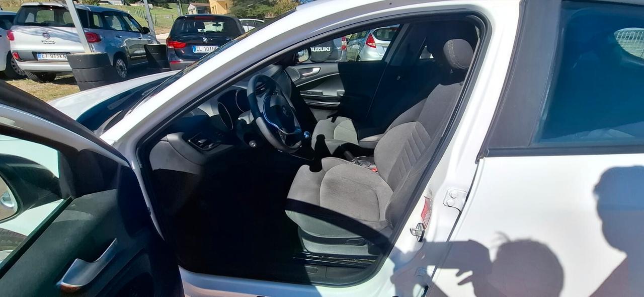 Alfa Romeo Giulietta 1.6 JTDm 120 CV Super neopatentati diesel