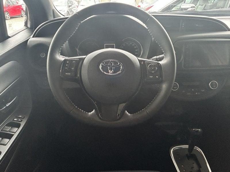 Toyota Yaris Yaris 1.5 Hybrid 5 porte Trend "Red Edition"